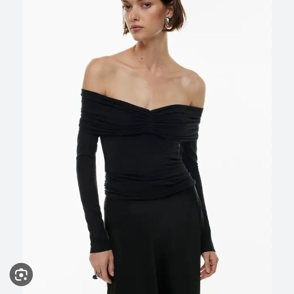 Aritzia Wilfred Gloria Longsleeve - black - small